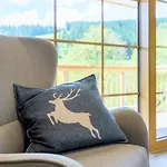Schwarzenbach - & Rooftop Pool Appartement