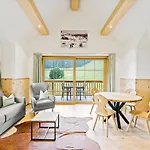 Schwarzenbach - & Rooftop Pool * Feldberg