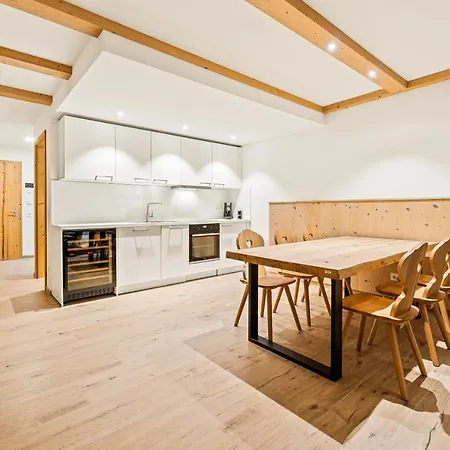 Schwarzenbach - Apartments&rooftop Pool