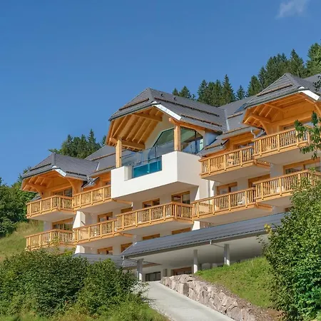 Schwarzenbach - & Rooftop Pool Appartamento