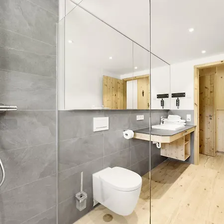 Schwarzenbach - Apartments&rooftop Pool